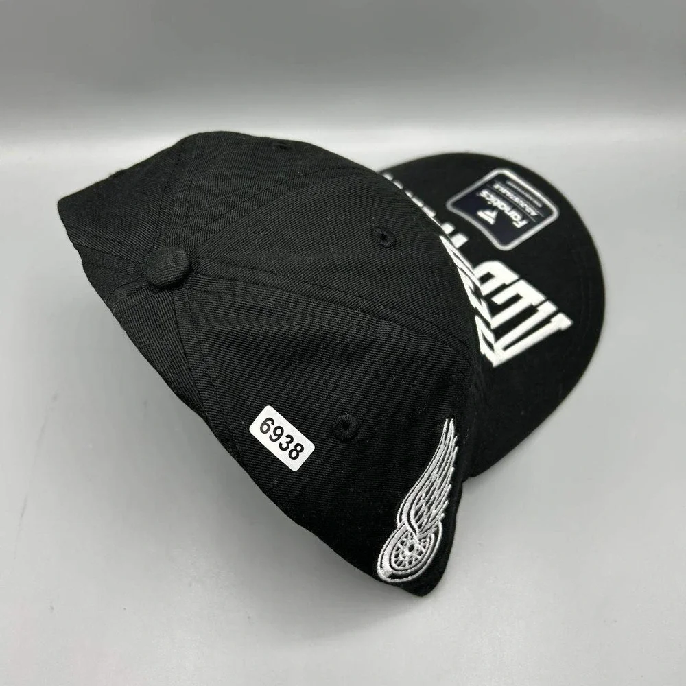 Detroit Red Wings Hat Men Black NHL Fanatics Strap Back Cap Cotton New